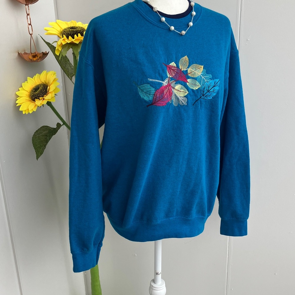 Vintage 90s Bright Blue Pullover Sweatshirt Colorful Multicolor Leaves Graphic